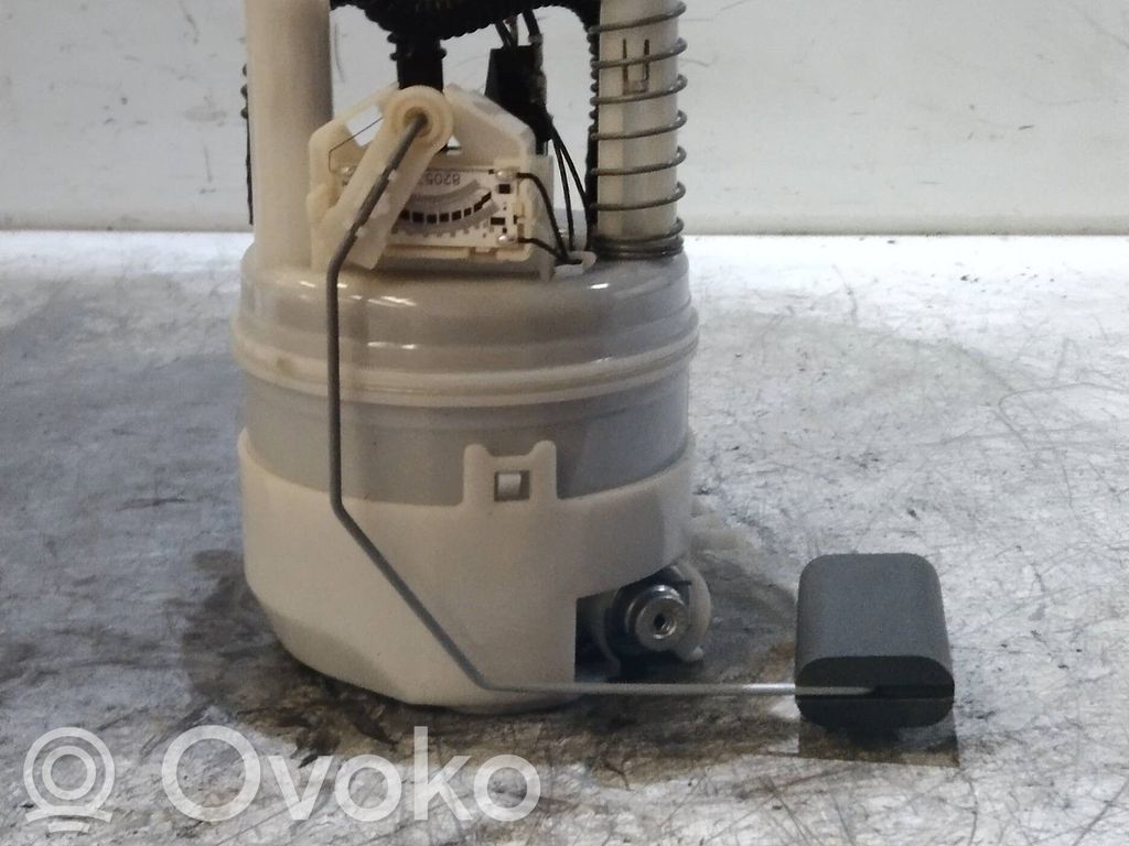 Nissan Note (E12) Bomba interna de combustible 