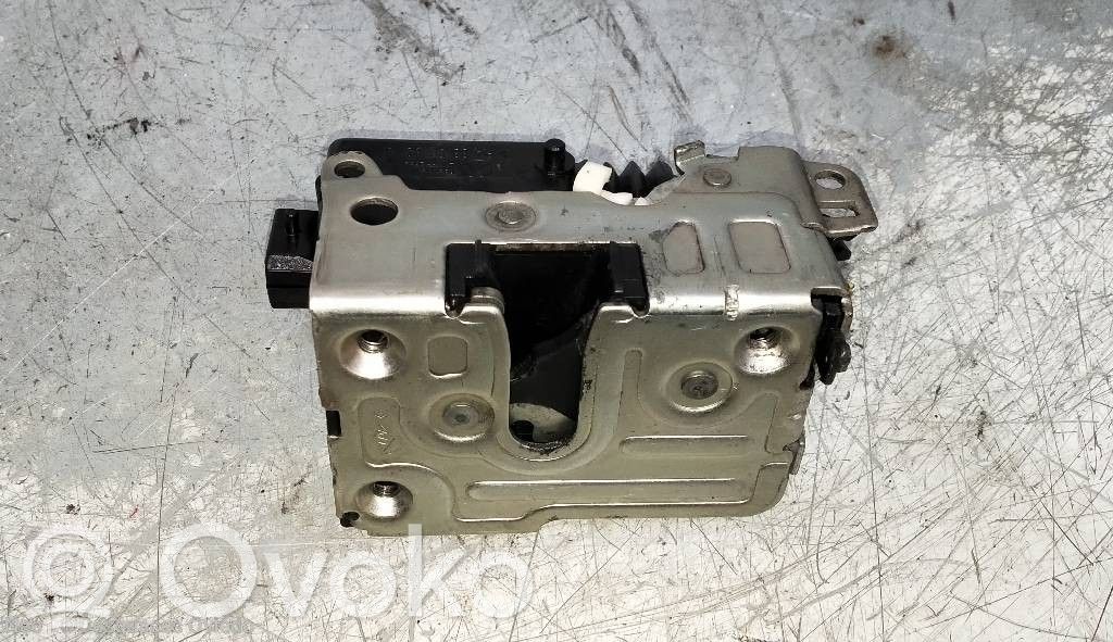 Front door lock motor   4P