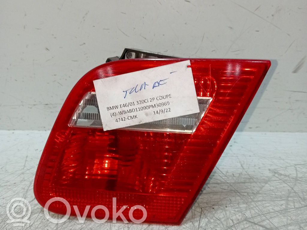 Tailgate rear/tail lights