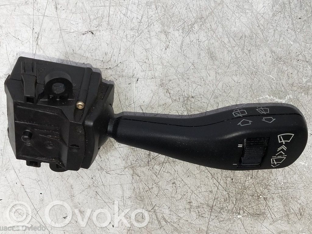 BMW 3 E46 Valytuvų rankenėlė 