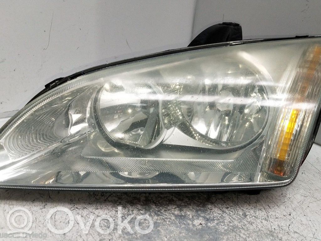 Ford Focus Headlight/headlamp 