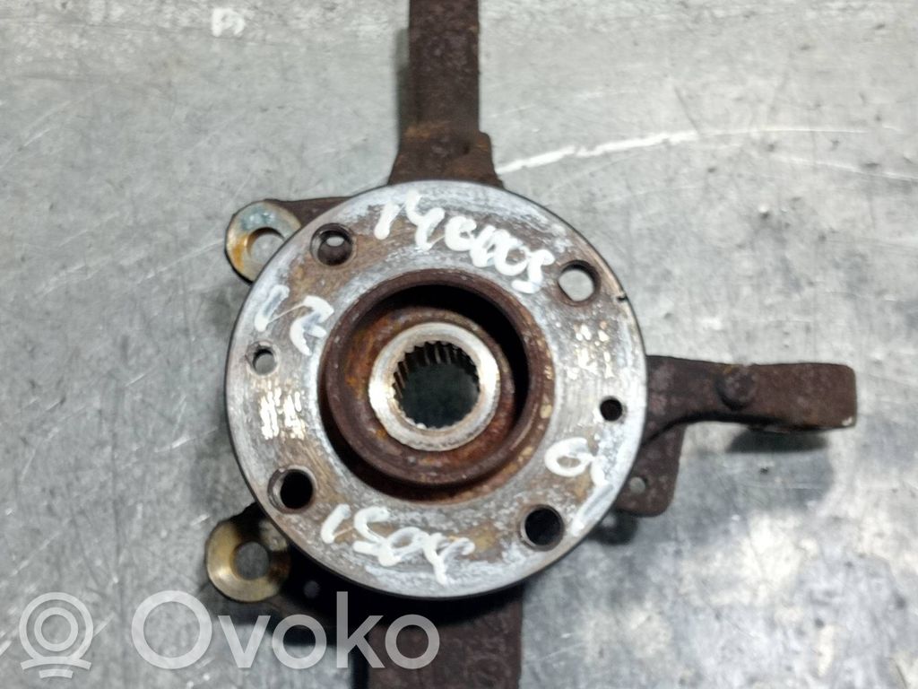Front wheel hub spindle knuckle