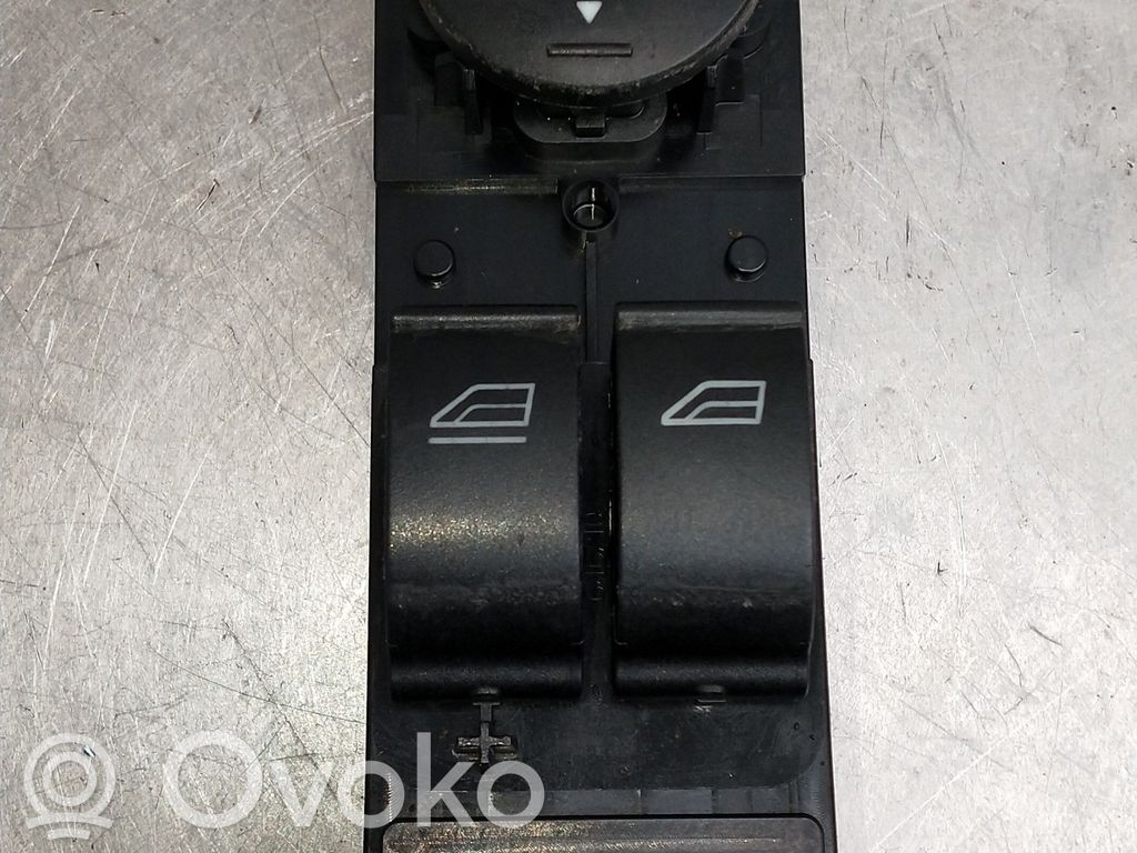 Electric window control switch   7N5T14529BA,03168080