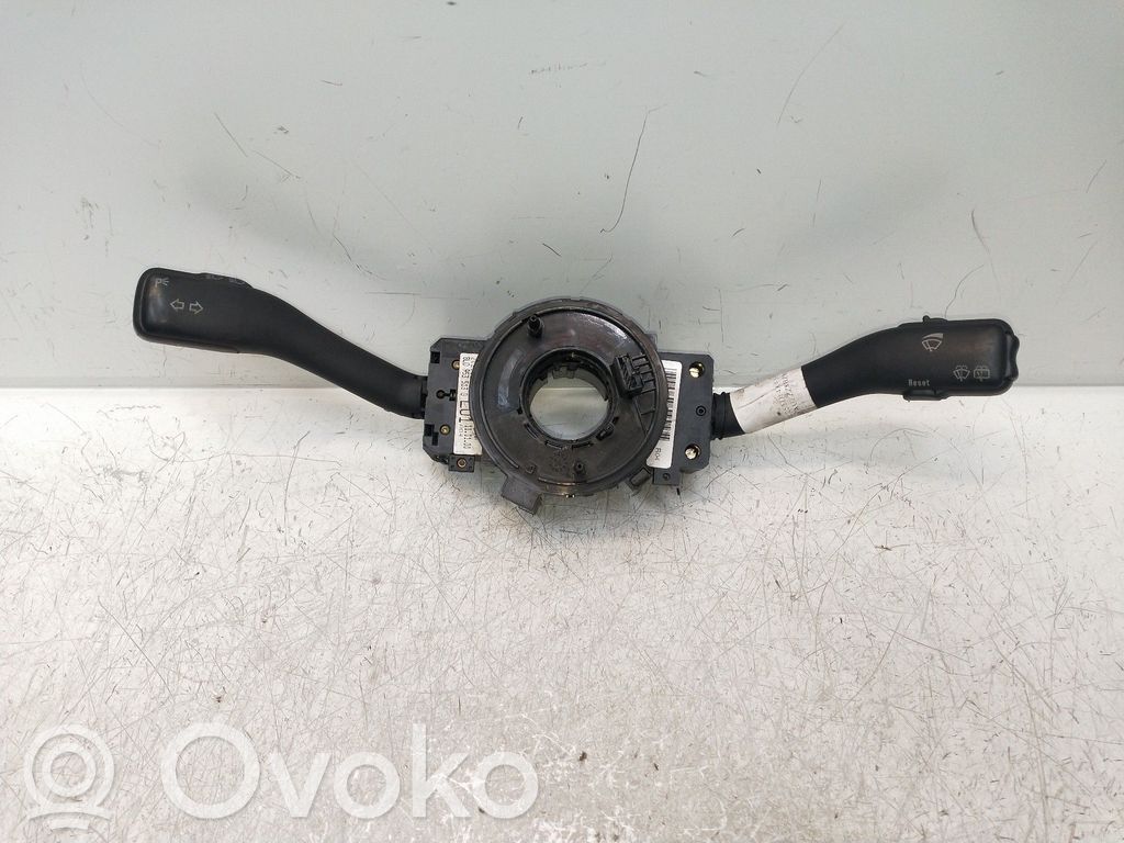 Interruptor de control del panel de luces   8L0953513G