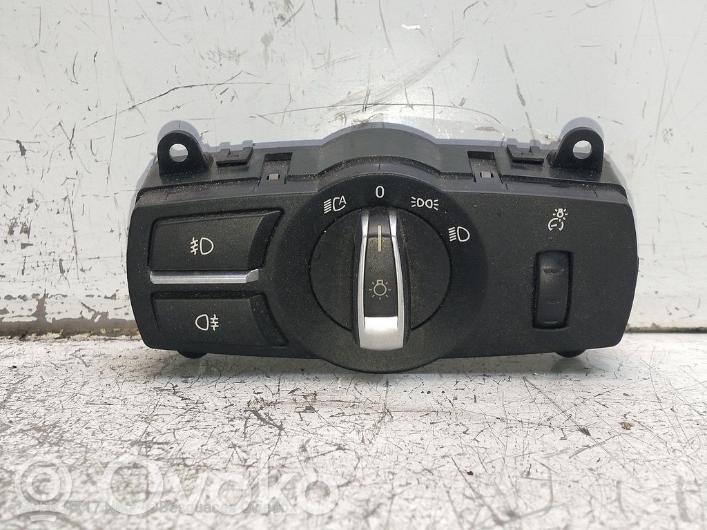 Panel lighting control switch   919274404,3392020102