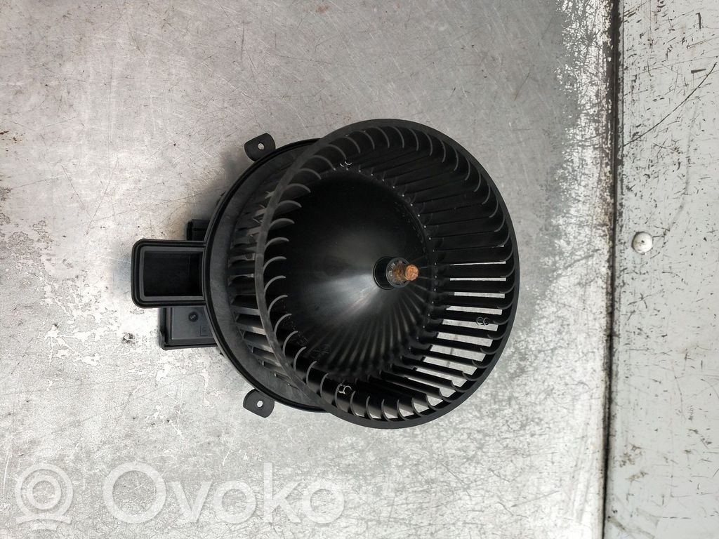 Audi A4 Allroad Wentylator nawiewu / Dmuchawa 