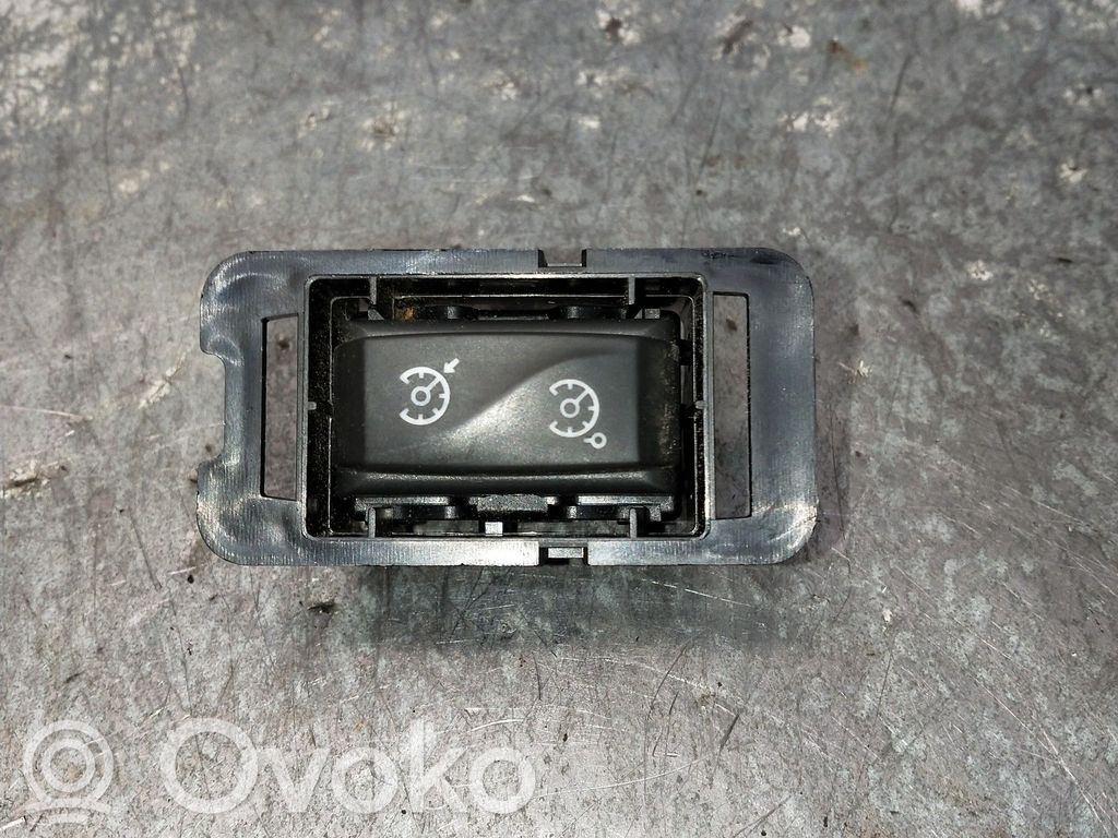 Other switches/knobs/shifts