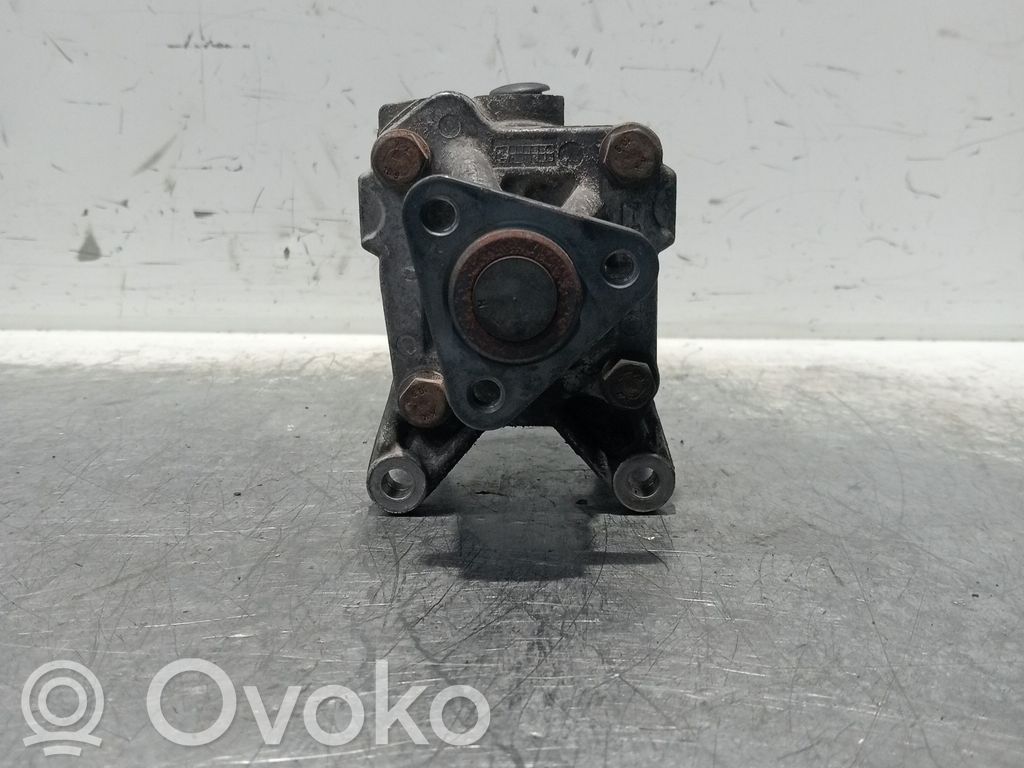 BMW 3 E30 Power steering pump 