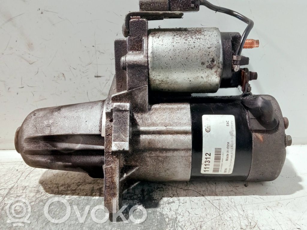 Nissan Sunny Motor de arranque 