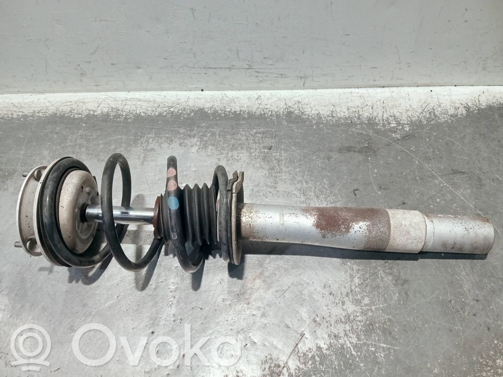 BMW 5 E39 Etuiskunvaimennin kierrejousella 