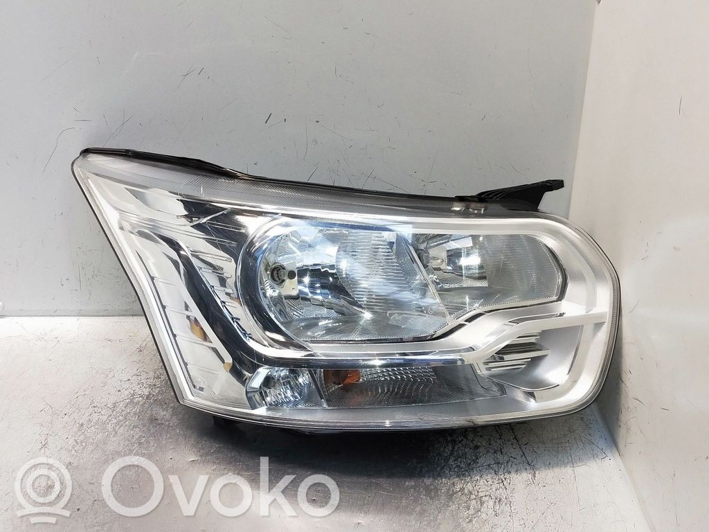 Ford Transit Phare frontale 