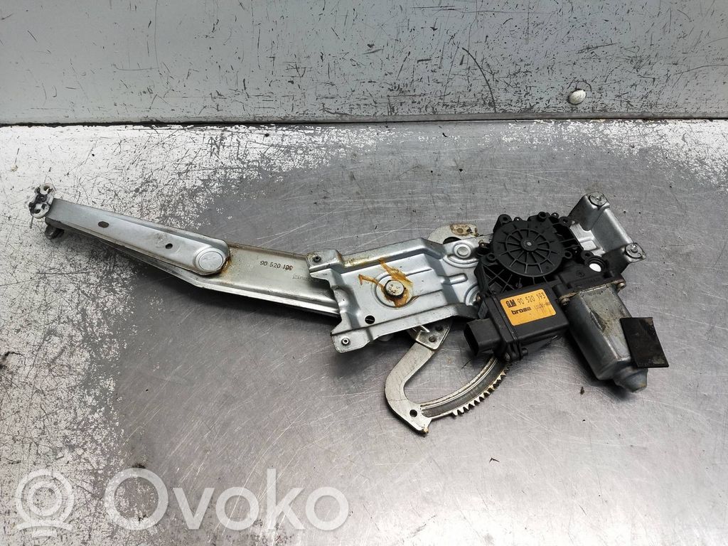 Opel Corsa B Etuoven ikkunan nostomoottori 