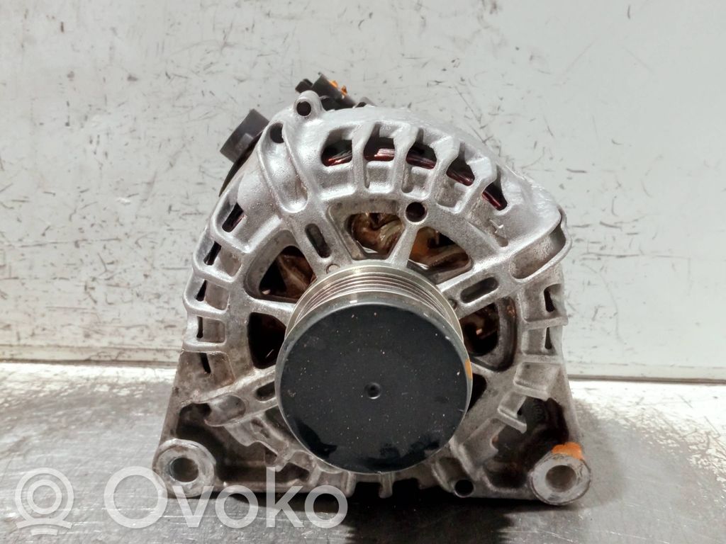 Opel Corsa F Generatore/alternatore 