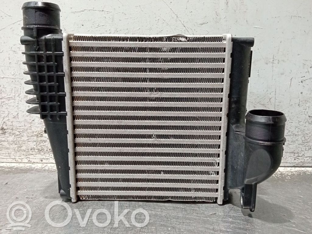 Interkūlerio radiatorius   P9675627980,MM11882H