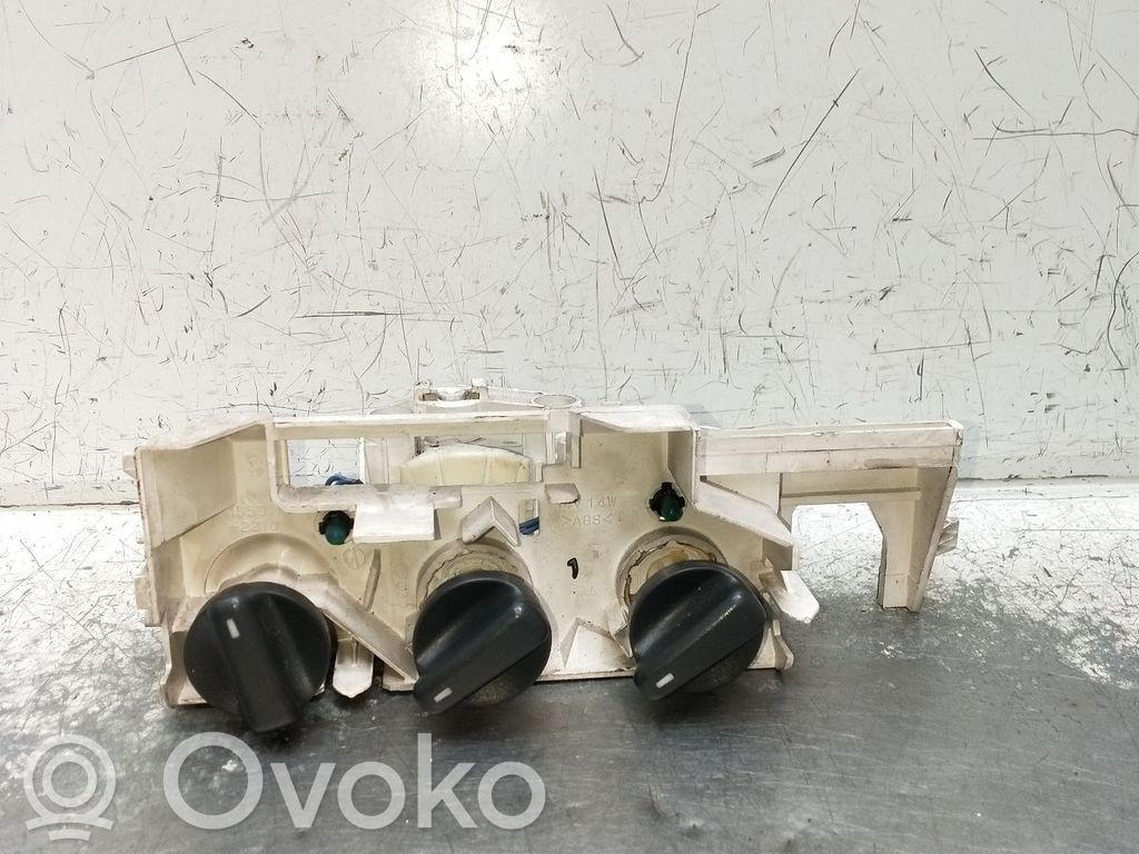 Toyota Corolla E110 Air conditioner control unit module 