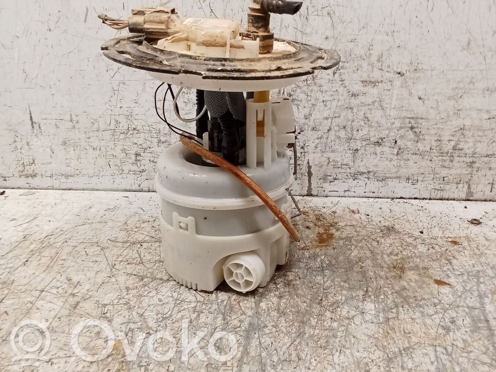 Dacia Sandero III Bomba interna de combustible 
