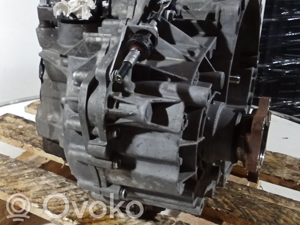 Volkswagen Golf SportWagen Manual 5 speed gearbox 