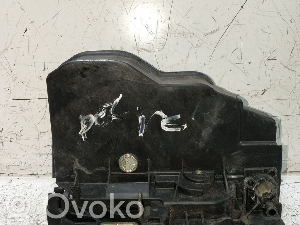 Bloķēt motoru   7036167