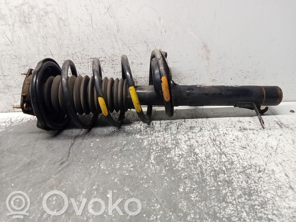 Ford Focus Priekinis amortizatorius su spyruokle 