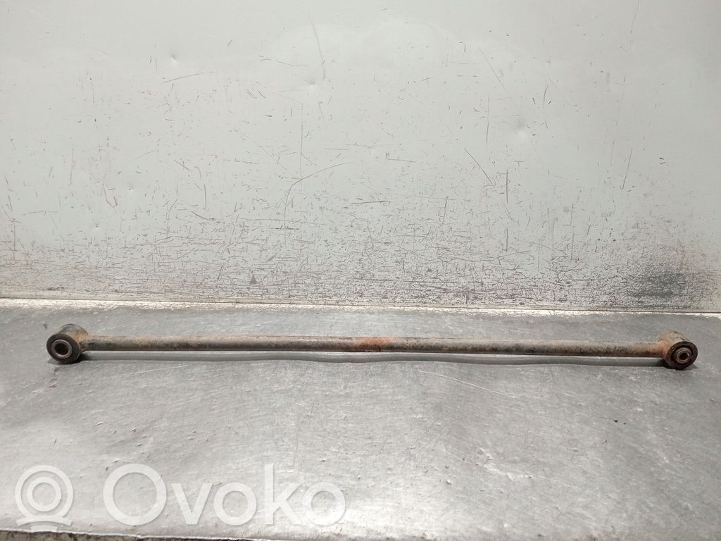 Nissan Terrano Querlenker hinten 