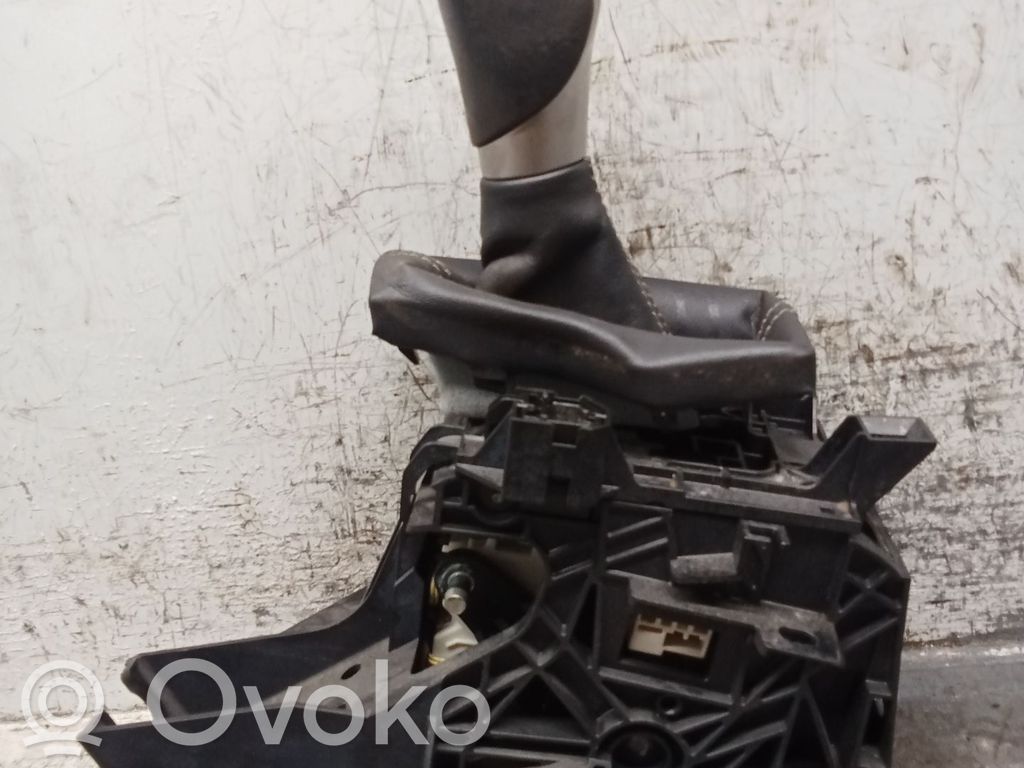 Lexus NX Rankenėlių komplektas 