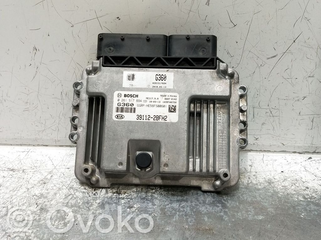 KIA Carens III Engine control unit/module 