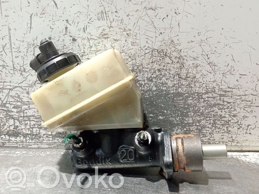 Renault Clio I Servo-frein 