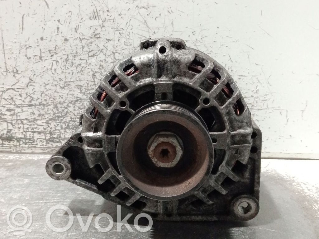 Audi A4 S4 B6 8E 8H Ģenerators 