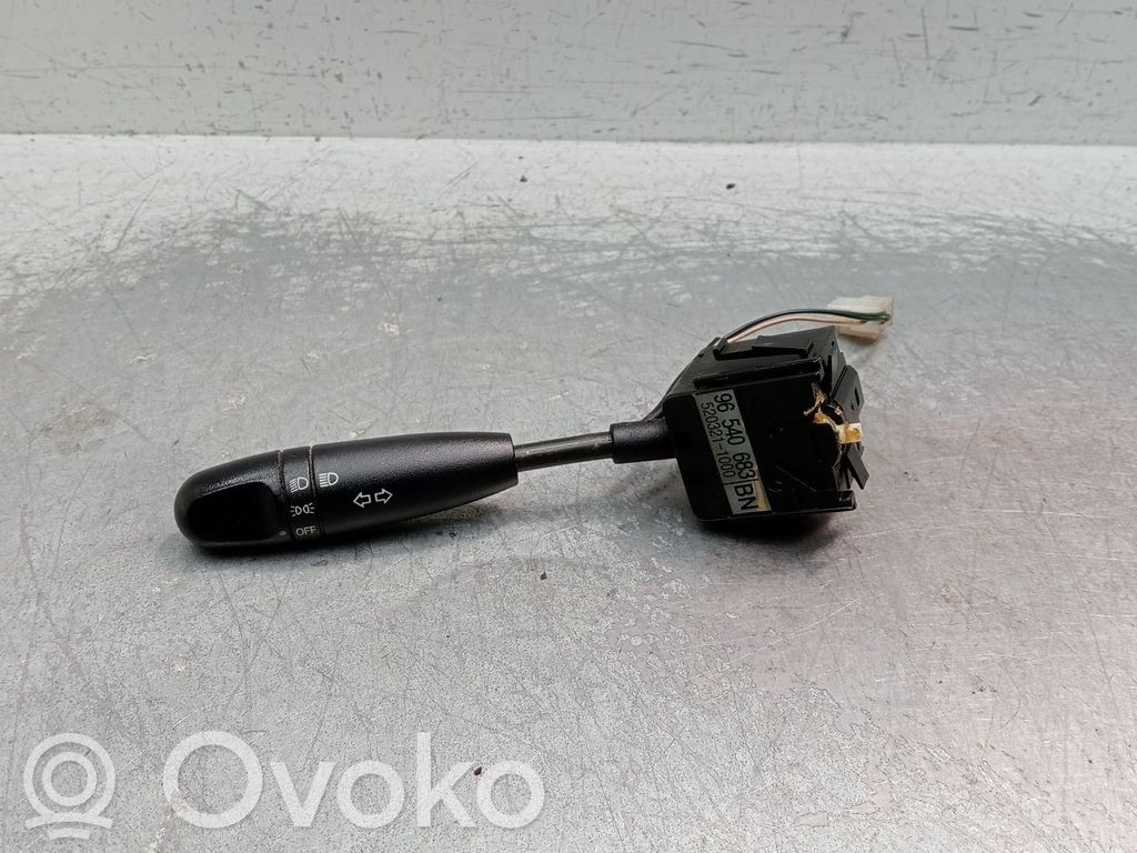 Interruptor de control del panel de luces   96540683,5203211000