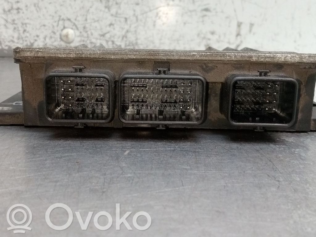 Renault Clio II Engine control unit/module 