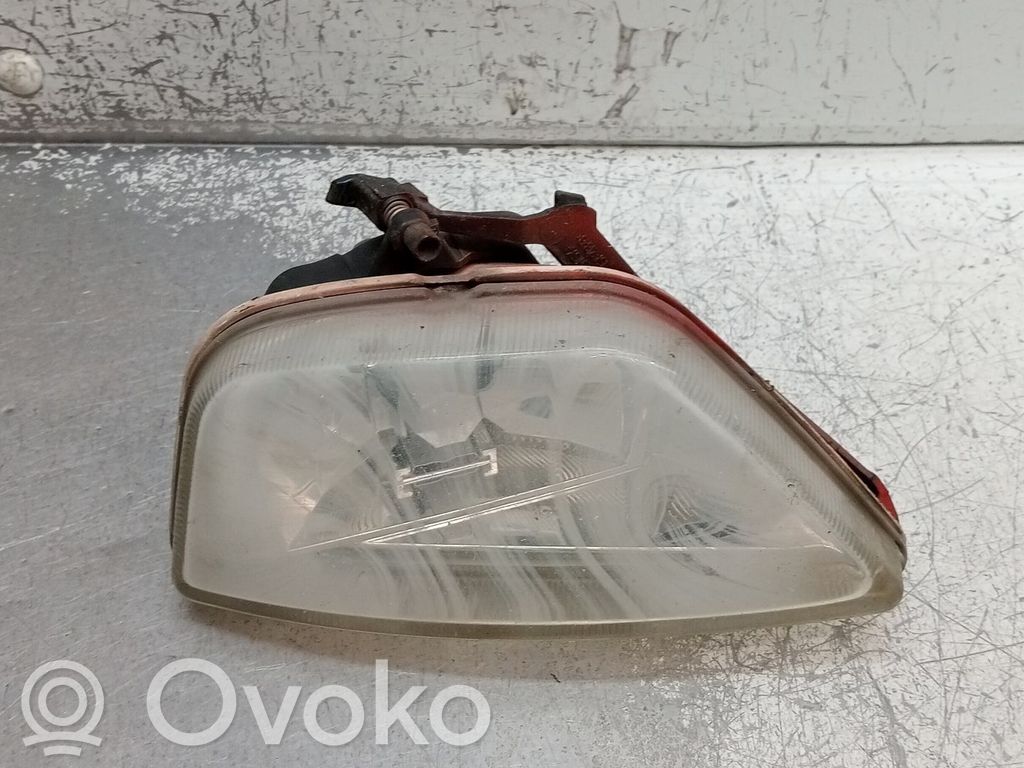 Miglas lukturis priekšā   2M5115201AH