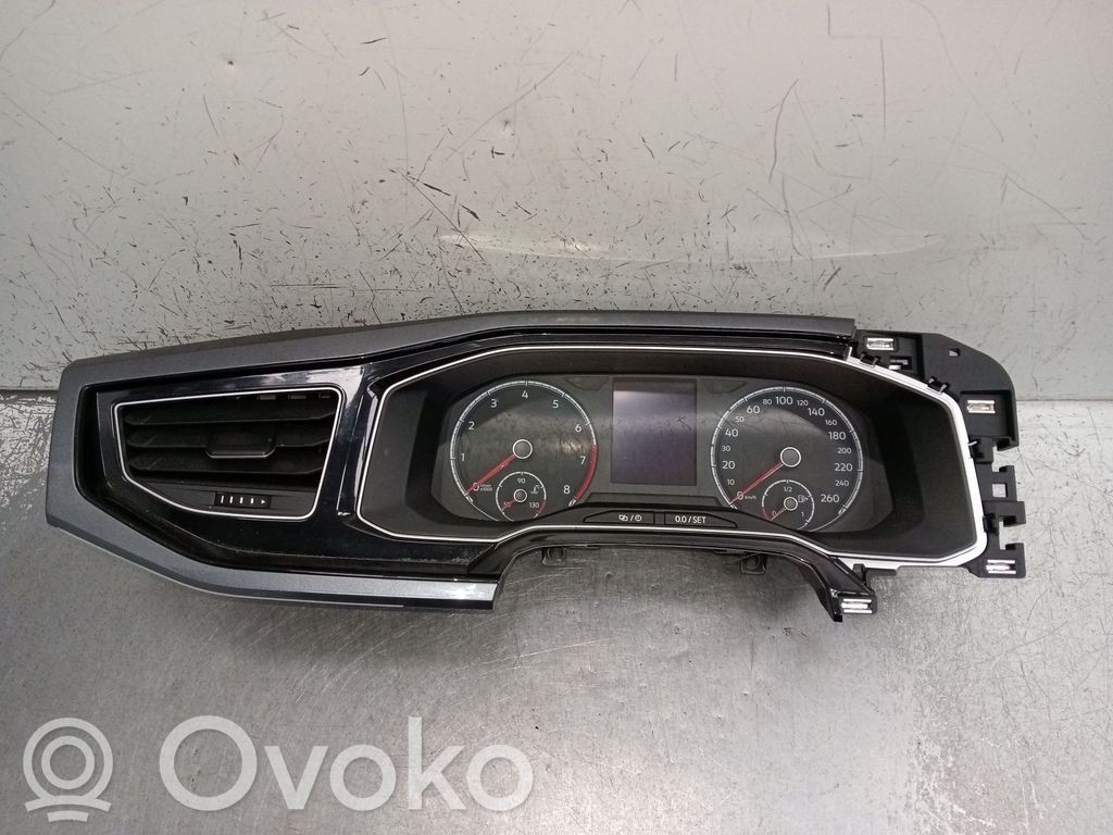 Volkswagen Polo VI Speedometer (instrument cluster) 