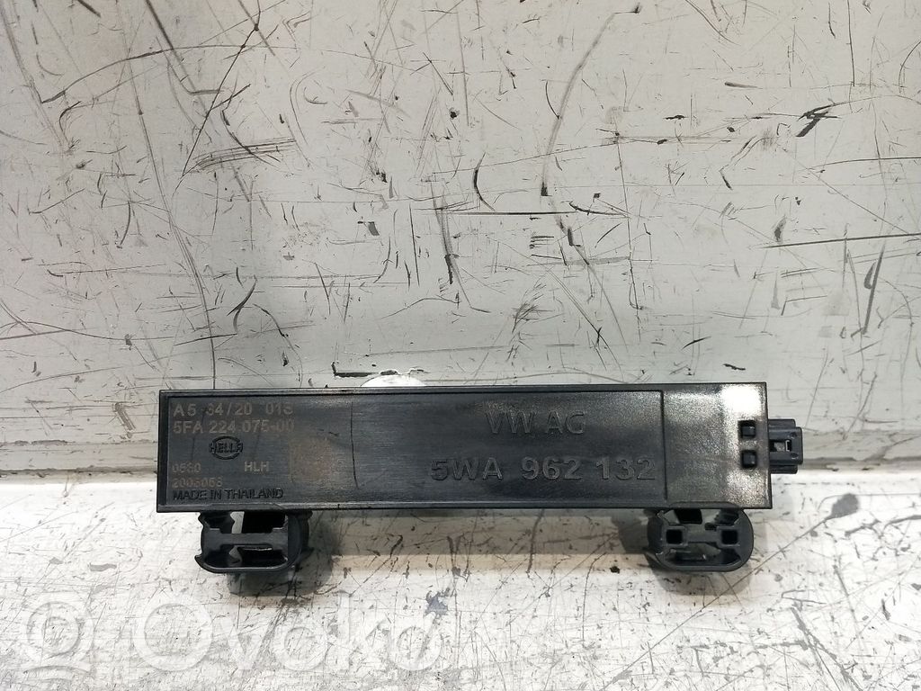 Other control units/modules   5FA22407500,5WA962132