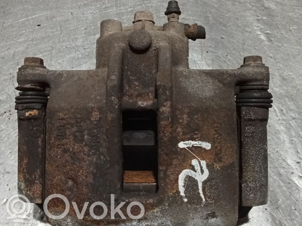 Toyota Corolla Verso E121 Priekšējais suports 