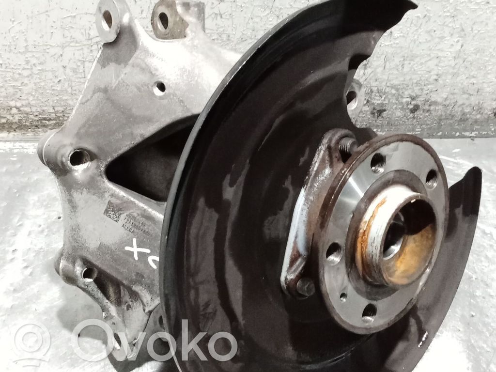Volvo XC40 Mangueta de dirección de rueda trasera 