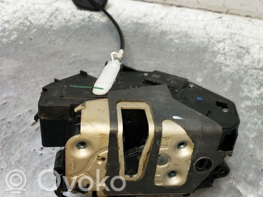 Ford S-MAX Takaoven lukitusmoottori 
