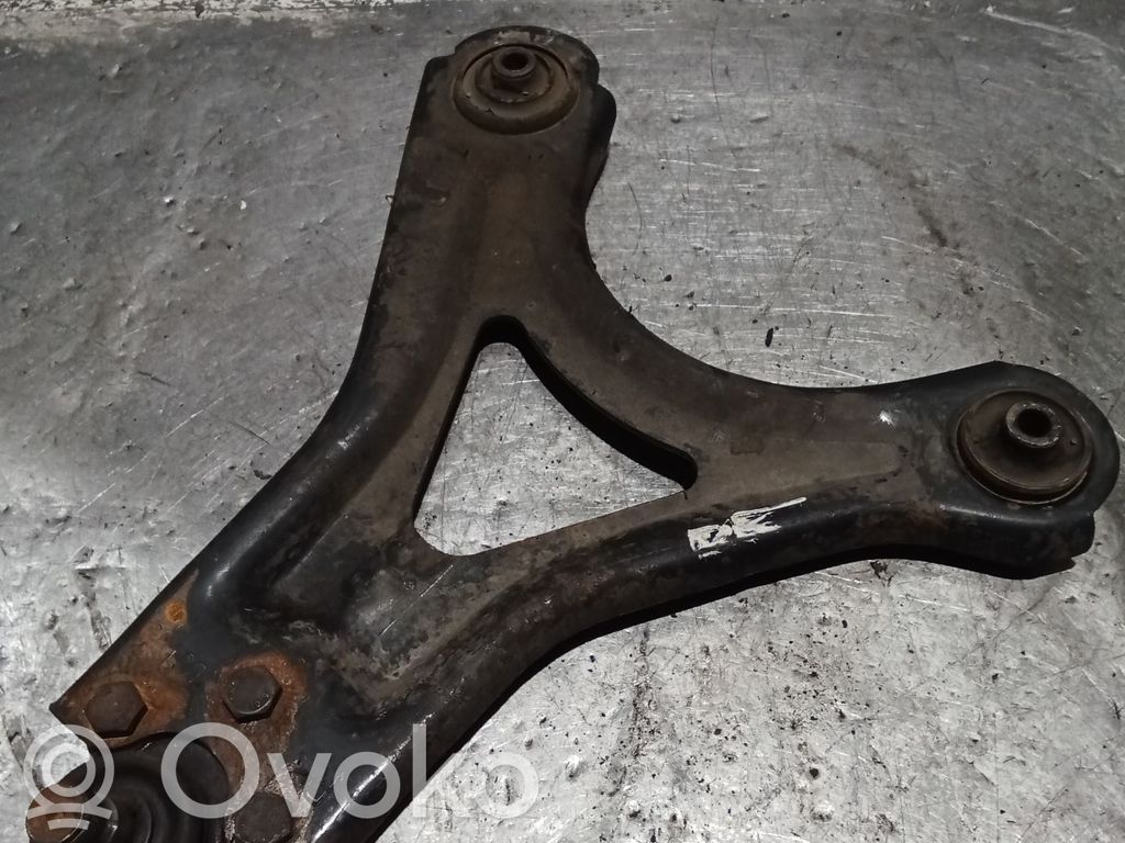 Ford Mondeo MK I Рычаг 