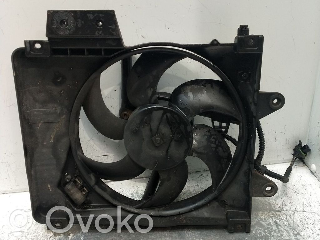 Fiat Punto (176) Ventilator electric răcire radiator 