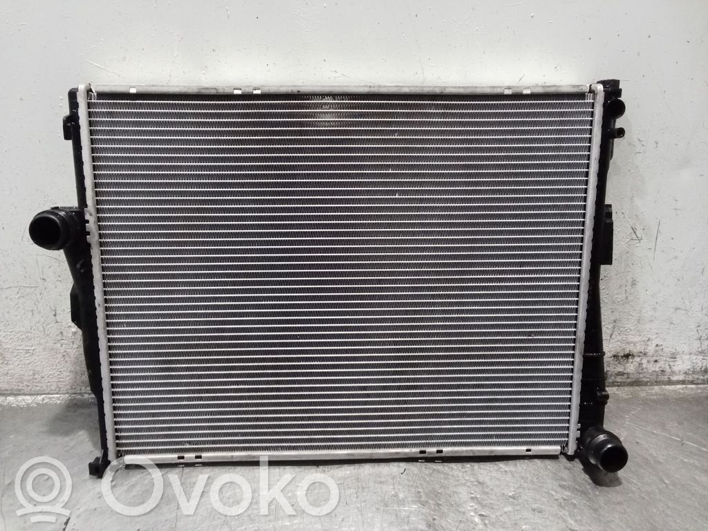 BMW 3 E36 Aušinimo skysčio radiatorius 