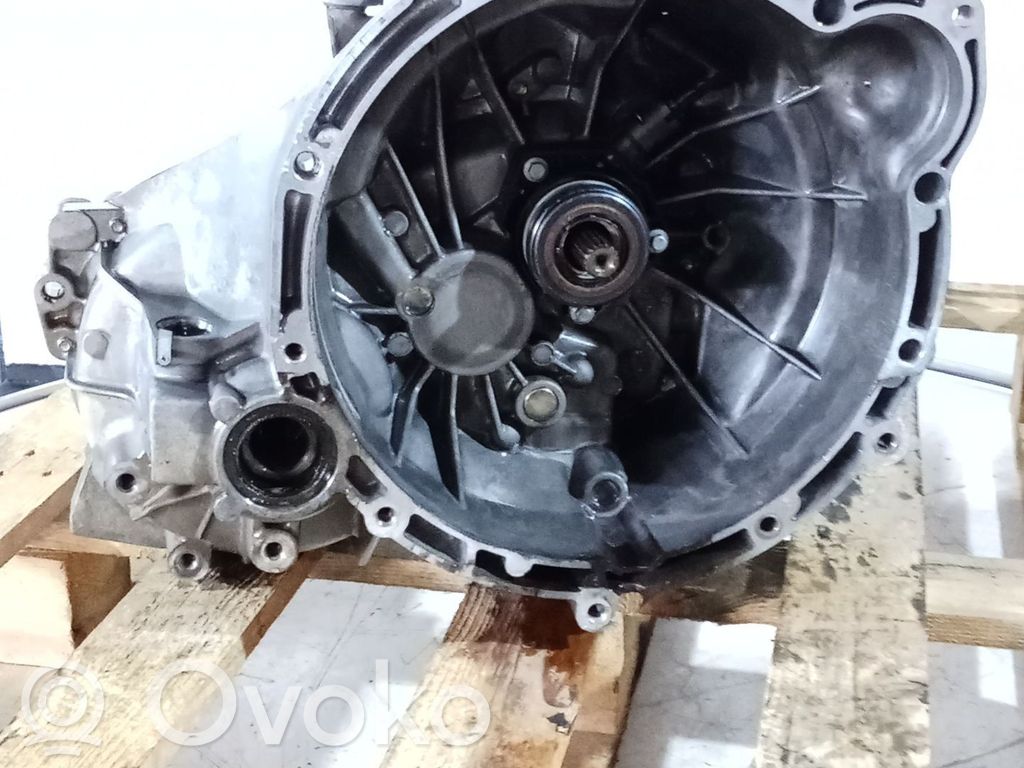 Manualna 5-biegowa skrzynia biegów   3M5R7002ND,5V,T6TB1130606001454