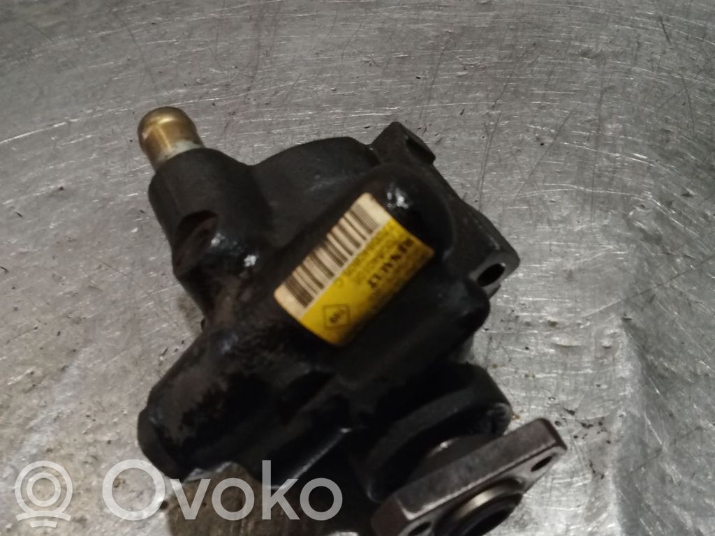 Renault Clio II Power steering pump 