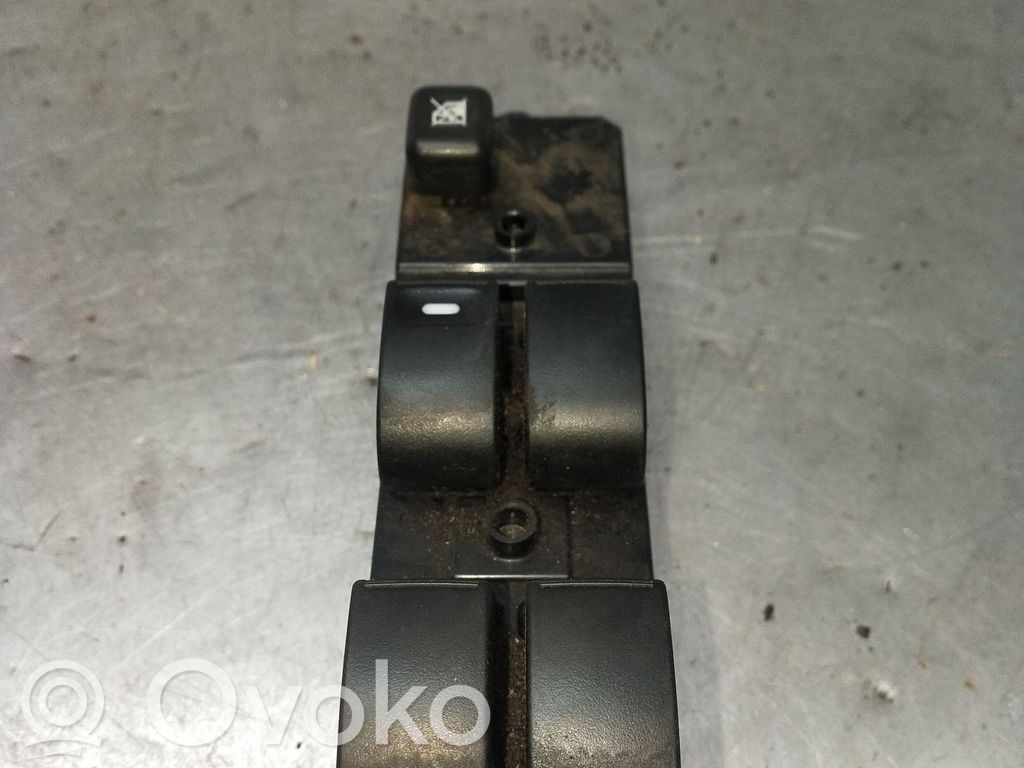 Mitsubishi L200 Comutator comandă geamuri electrice 