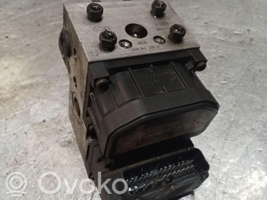 Toyota Corolla E120 E130 Pompă ABS 