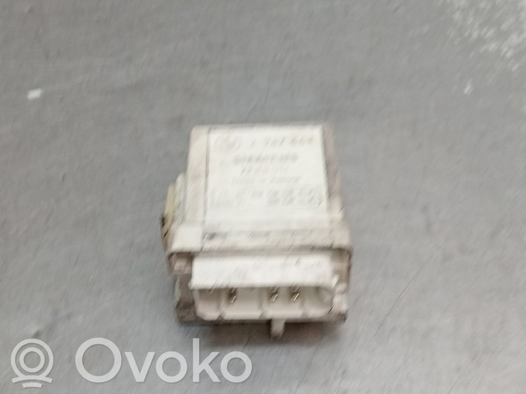 Sonstige Steuergeräte / Module   2247664,72RB511