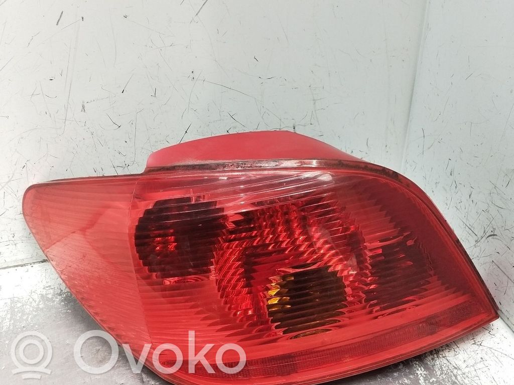 Peugeot 307 Galinis žibintas kėbule 
