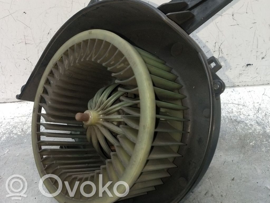 Audi A2 Pečiuko ventiliatorius/ putikas 
