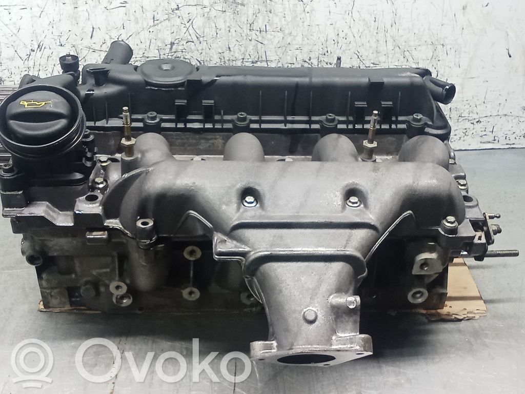 Peugeot 406 Engine head 