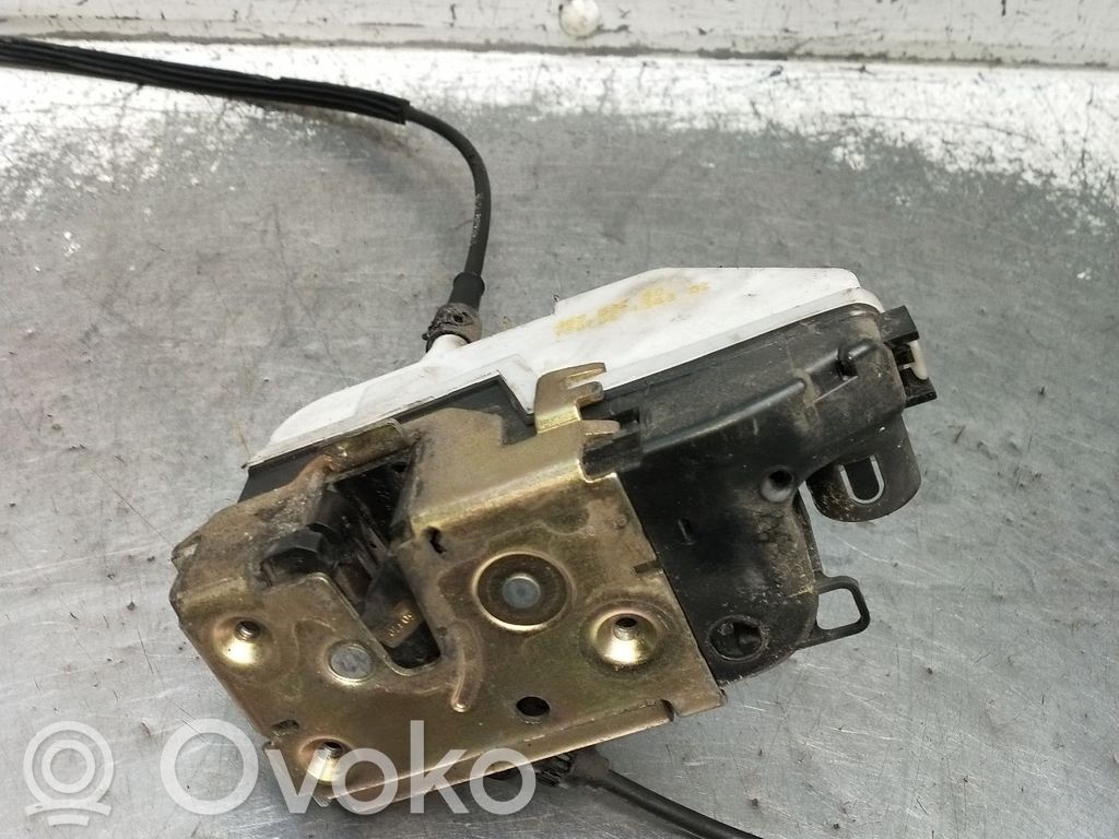 Citroen C3 Silniczek zamka drzwi przednich 