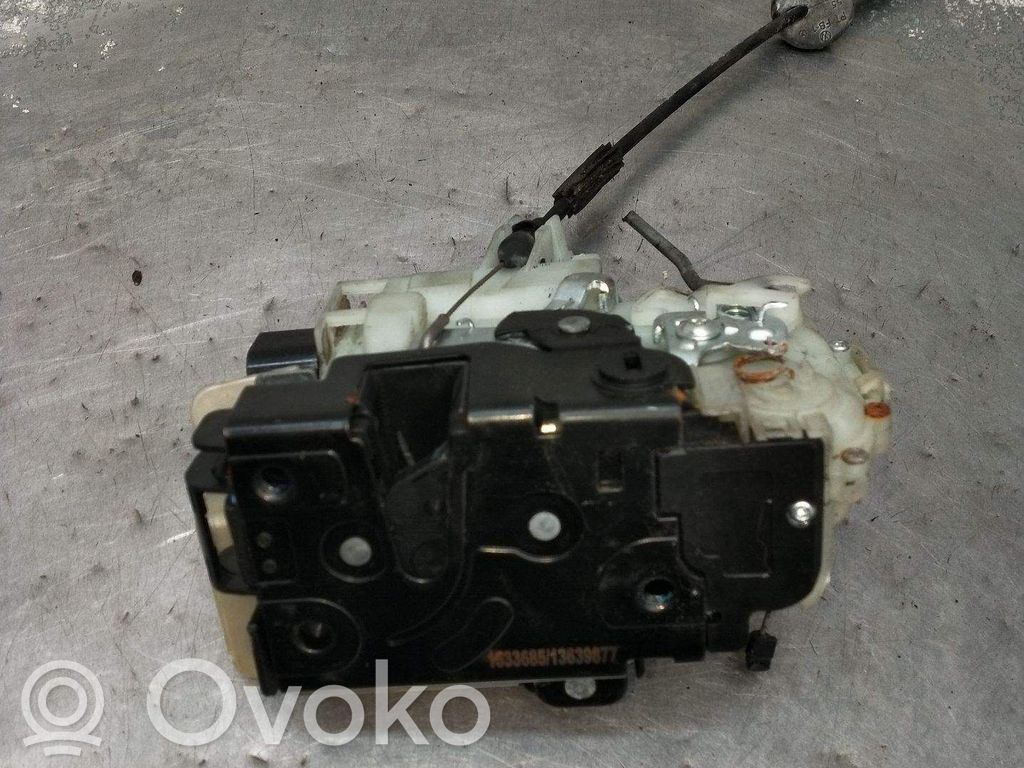 Volkswagen Passat Alltrack Механизм фиксации задней двери 