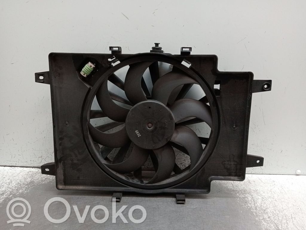 Alfa Romeo 147 Elektryczny wentylator chłodnicy 
